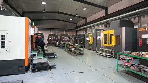 Цех по производству пресс-форм заложил прочную основу качества благодаря своим сильным возможностям.